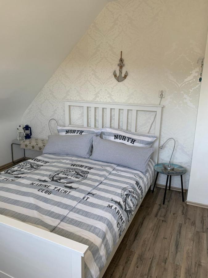 Ferienwohnung Mit Garten In Koeln 外观 照片
